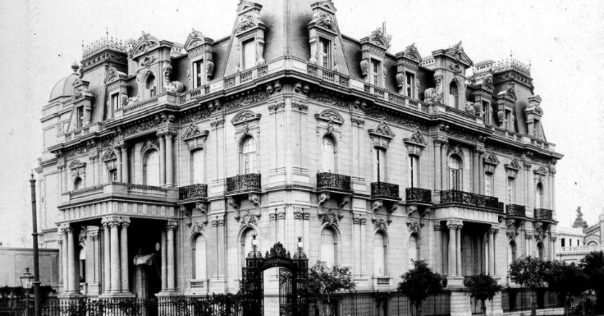 Hoy te vamos a contar acerca del Palacio Ortiz Basualdo Dorrego, una majestuosa residencia en el barrio de Retiro, desapareció hace 55 años